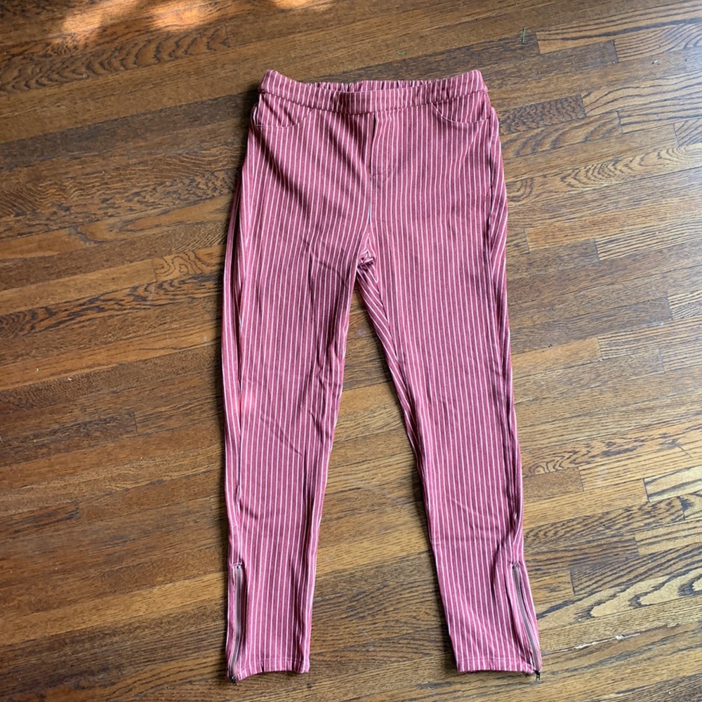 Hayden Los Angeles red and white pinstripe ankle pants